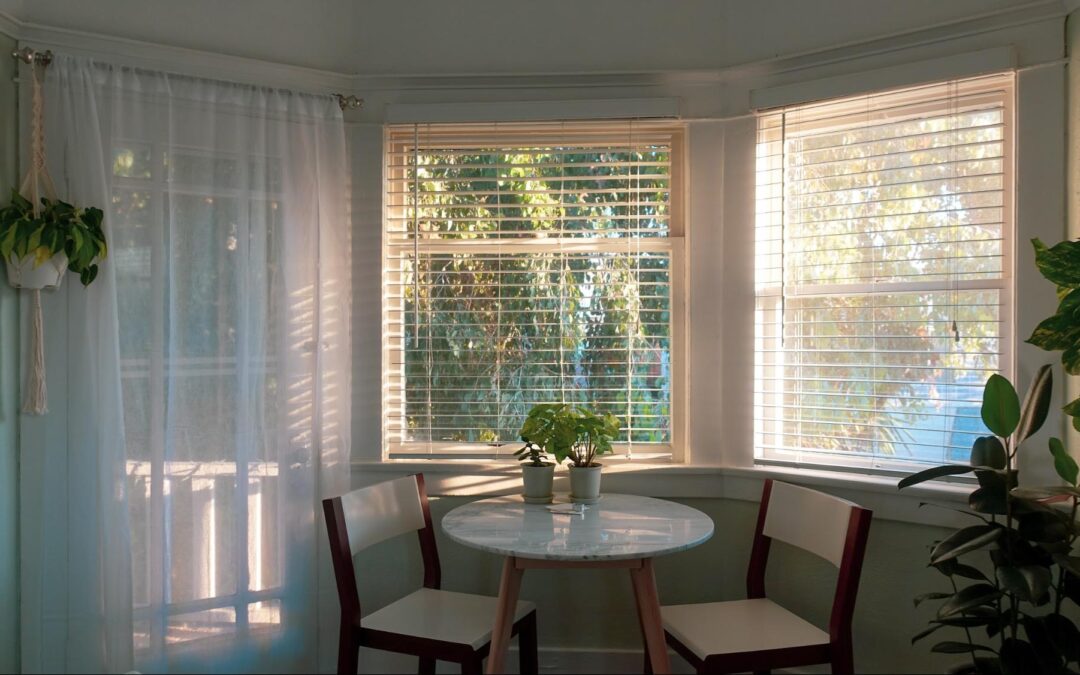 Top 12 Signs You Need a Window Replacement for Your Home